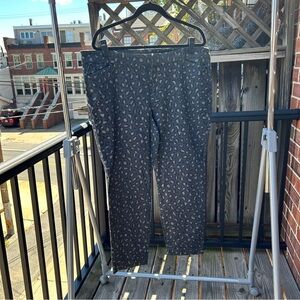 Old Navy Pixie Animal Print Plus Short Pants 18 NWOT